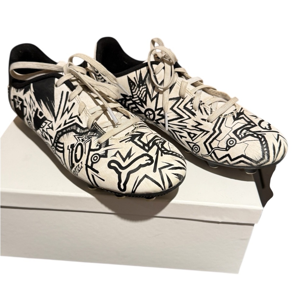 Puma x Christian Pulisic II FG/AG Kids Soccer Cleats Black & White Graphic Sz 5 - Picture 11 of 14
